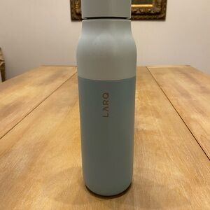 LARQ Light Blue and White Self-Cleaning Insulated Bottle